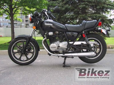 1982 Yamaha XS 400 photo